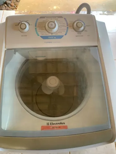 Eletrolux 12kg . Totalmente higienizada . 6 Meses De garantia . Parcelamos No Cartão 12x