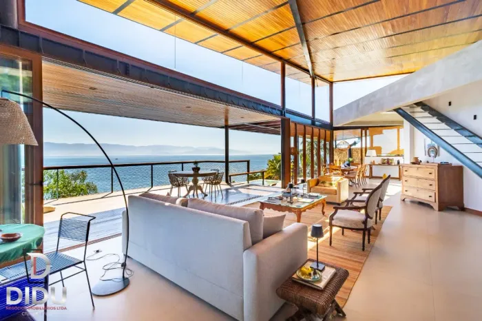 Casa no condomínio Condominio Residencial Praia de Pacuiba para venda com 5 quartos, sendo