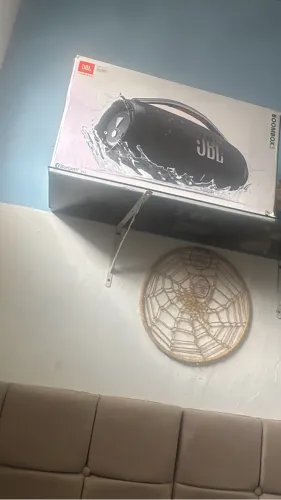 Jbl bombox 3 na caixa