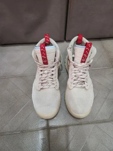 Tênis Nike Jordan importado n. 41