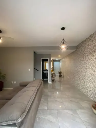 Casa em Condomínio para Venda em Jundiaí, Centro, 3 dormitórios, 1 suíte, 2 banheiros, 2 v