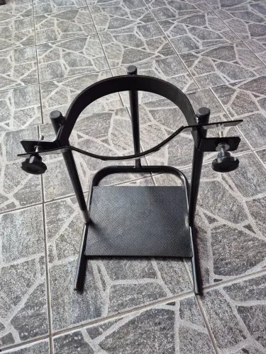 Suporte com base para cilindro 