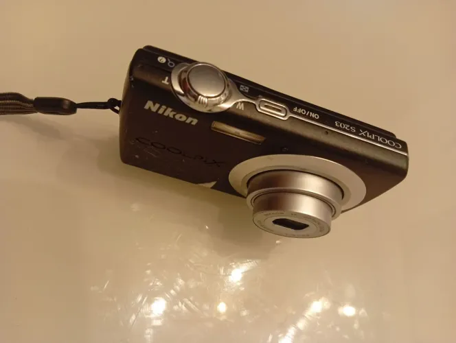 Câmera Nikon no estado
