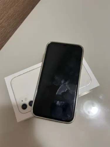 iPhone 11 usado 128GB