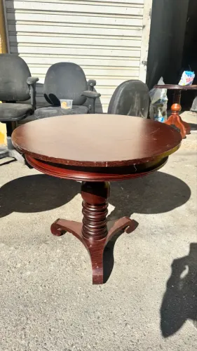 Mesa de centro em madeira