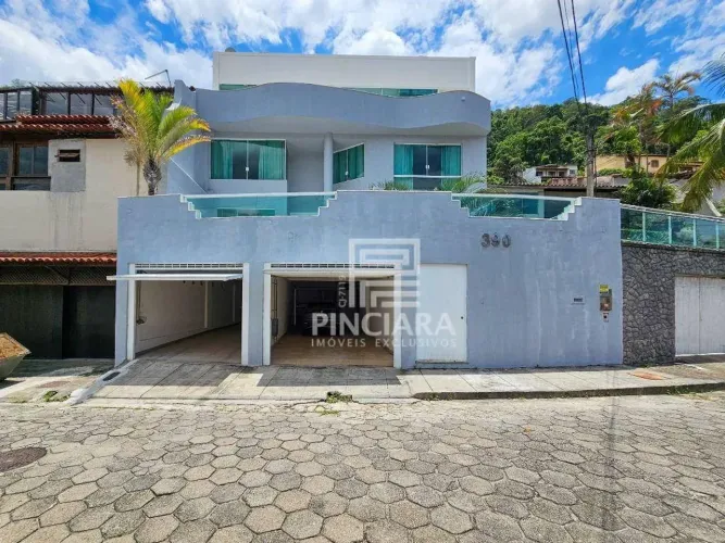Casa com 3 suítes de 600 m² em São Francisco, Niterói/RJ - Compre por R$ 2.400.000 ou alug