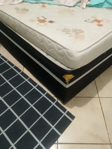 Colchão de casal com base