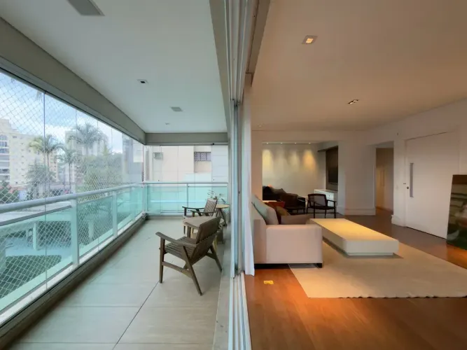 Apartamento para alugar com 157 metros quadrados, 3 quartos no bairro Cambuí - Campinas -