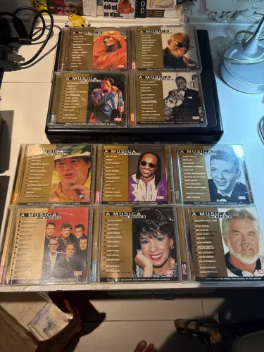 CDs música diversos (samba, MPB, rock etc)