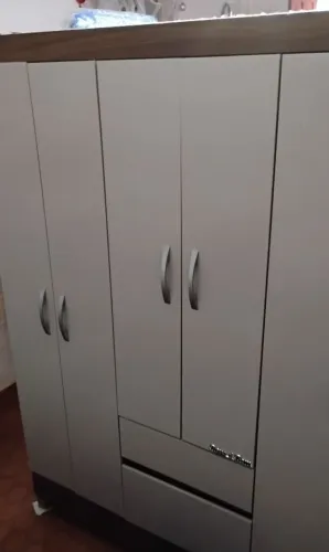 Guarda roupa 6portas Praticamente Novo