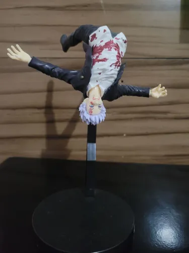 Satoru gojo figure