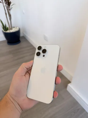 iPhone 14 Pro Max 128gb / branco