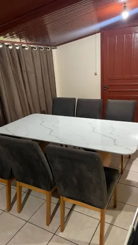 Vendo Mesa de Jantar Luxo + 6 Cadeiras 100% Madeira (Lina e Impecável!