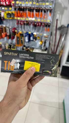Lanterna Tática Militar