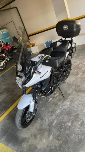 VENDE-SE - Kawasaki Versys 650 2013