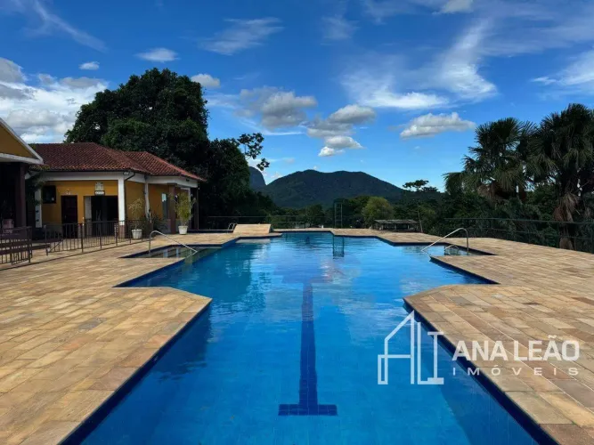 Lote em condomínio de alto padrão - 900m2 - Centro - Guapimirim/RJ.