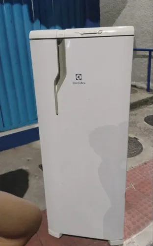 Vendo geladeira