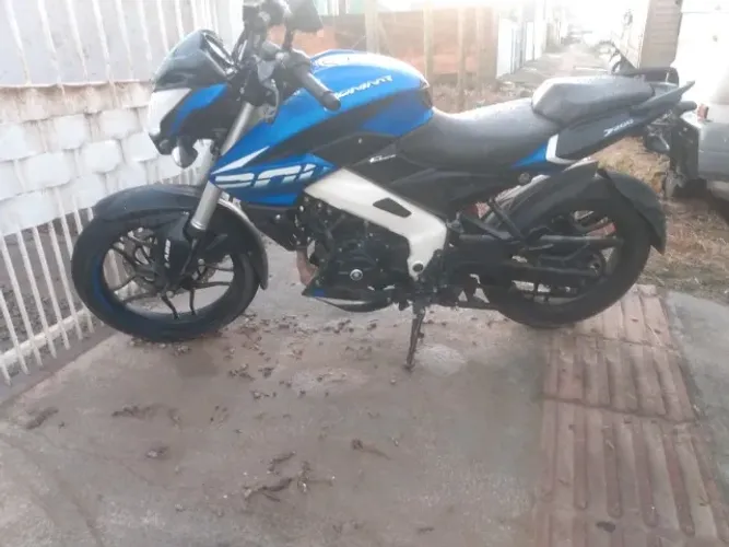 Bajaj Dominar 200