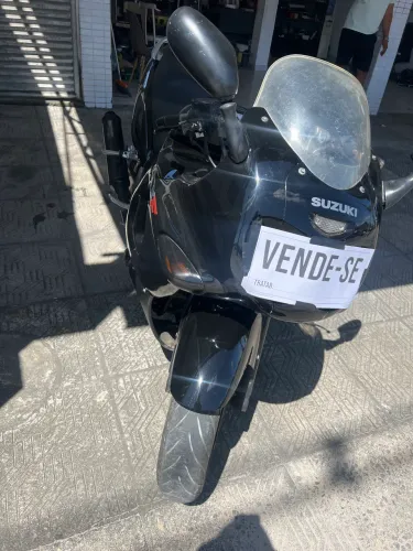 Suzuki GSX 750F