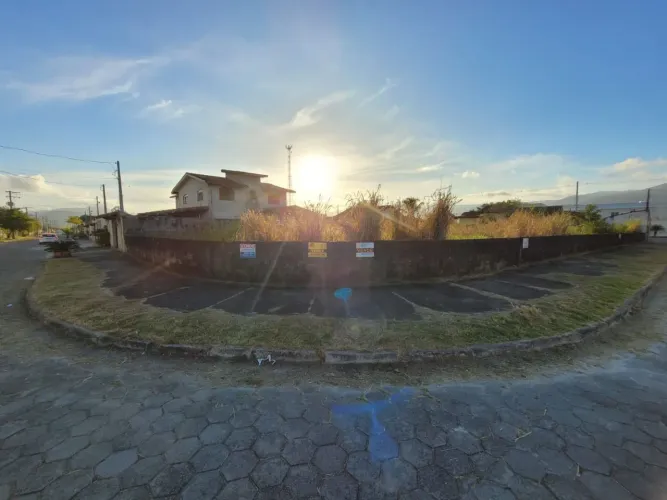 Terreno à venda, 627 m² por R$ 780.000,00 - Pontal de Santa Marina - Caraguatatuba/SP