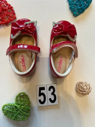 SAPATINHO FLORDMILA NUMERO 19 13 CM DE SOLA