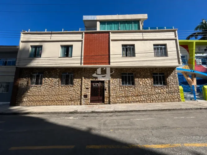 Apartamento Duplex com Cobertura ao lado do Colégio Jesuítas.