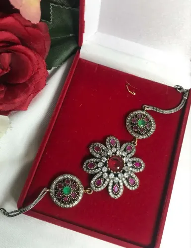 Belíssima pulseira Em Prata Com Bronze Indiana De Flor .