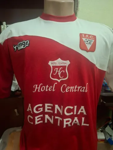 Camisa de futebol do Clube Taquarembo do Uruguai tamanho 3