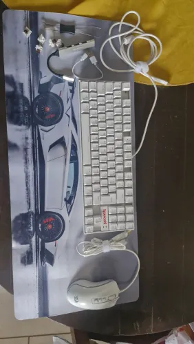 KIT MOBILADOR C/MOUSE REDRAGON/TECLADO 75% MECÂNICO C/ ADAPTADOR e SUITS MARROM DE SOBRA