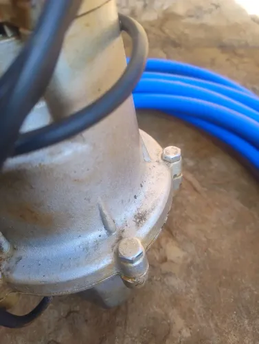 Vendo bomba pra poço