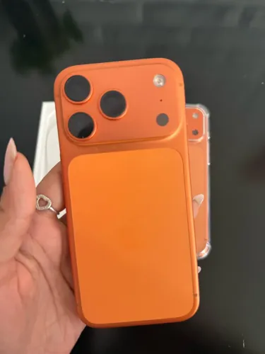 IPHONE 17 PRO ? 256GB / GARANTIA APPLE / ACOMPANHA CAIXA E CABO ORIGINAL 