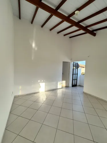 Locação anual casa Ilhabela - Água Branca
