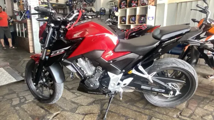 Honda CB 300f Twister Flex 2025