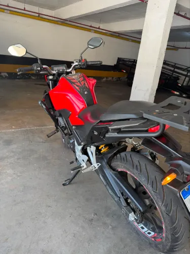 300f Muito Nova