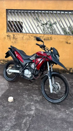 XRE 300 2015