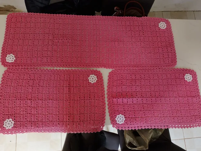 Kit com três tapetes