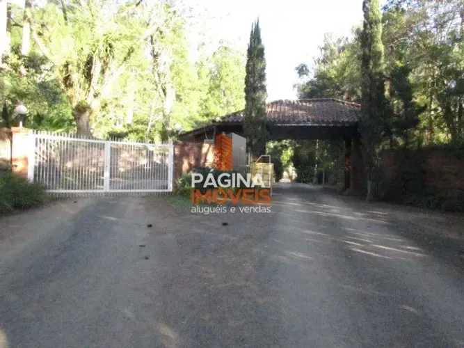 Página 1 Imóveis anuncia excelente opção de lote plano e pronto para edificação na entrada