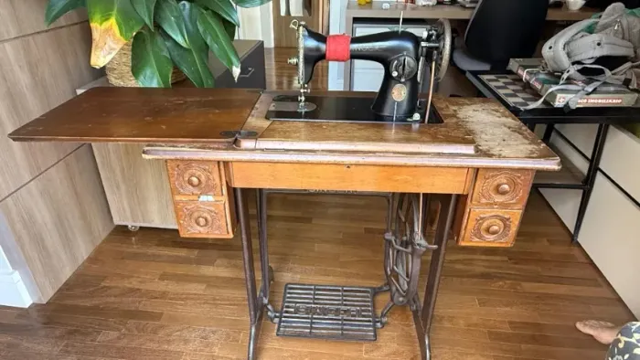Máquina de Costura Singer - Antiguidade - Vintage - Retrô