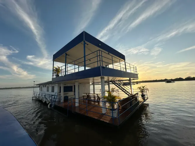 Casa Flutuante