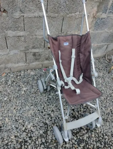 Carrinho guarda chuva Chicco