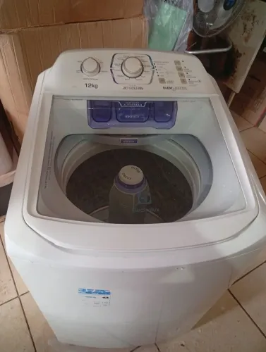 Máquina de lavar Eletrolux 12kg