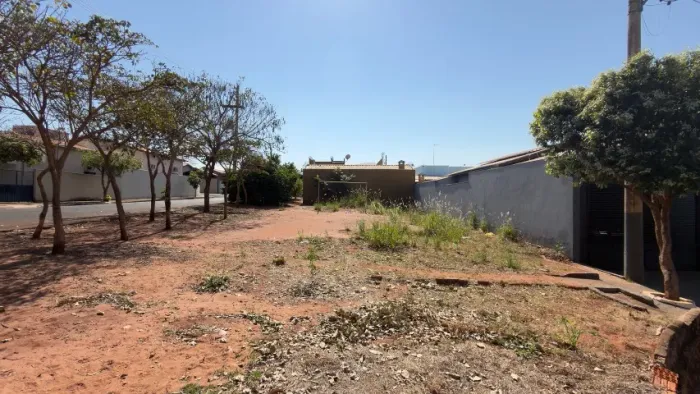 TERRENO Santa Albertina -JARDIM EUROPA