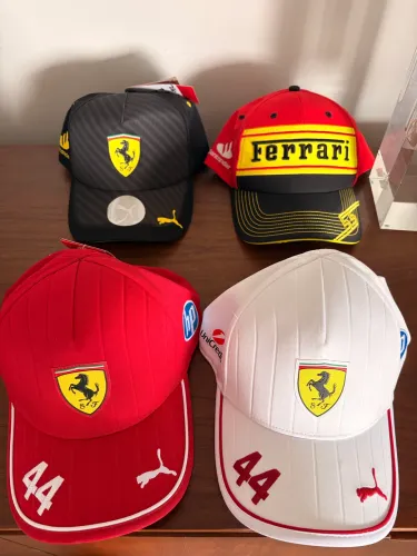 Coleção bonés Scuderia Ferrari F1 Originais Puma