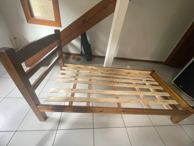 Cama De Solteiro Madeira Maciça Cor Imbuia