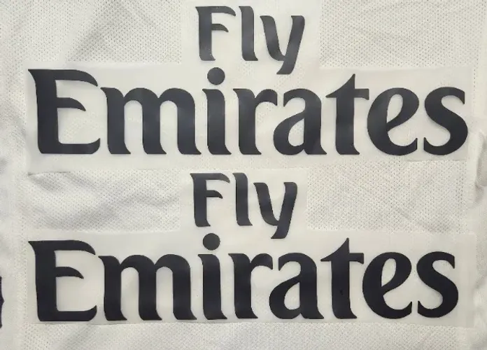 patrocínio fly emirates preto camisa de time