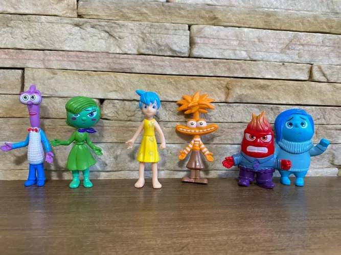 Kit Personagens do filme da Disney e Pixar, Divertida Mente - Inside Out
