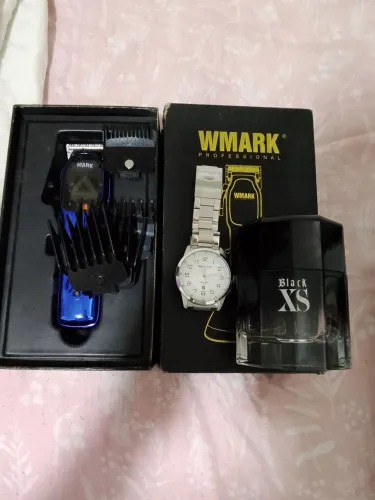 Vendo máquina de cortar cabelo,relógio mais perfume