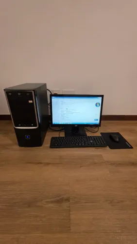 Computador Desk Top + Monitor