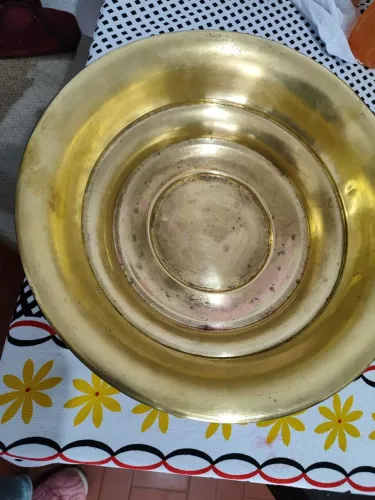 Bacia em metal 
