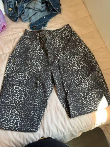Calça de onça